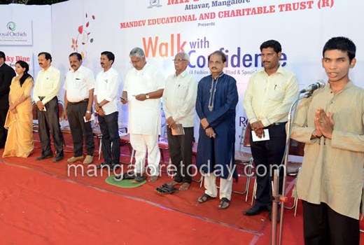 Special kids present a spectacular fashion show 1